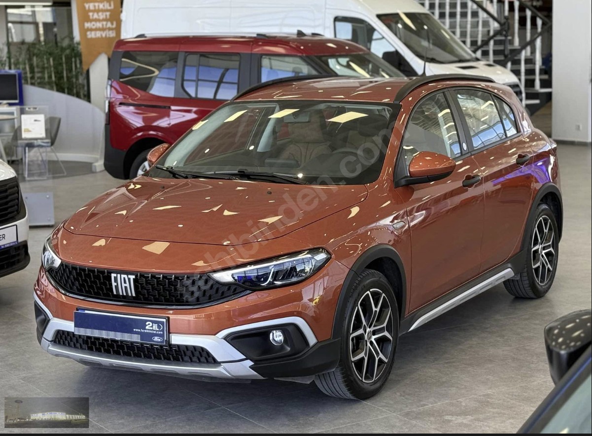 FIAT EGEA CROSS '7.000KM' HATASIZ 2023 MODEL
