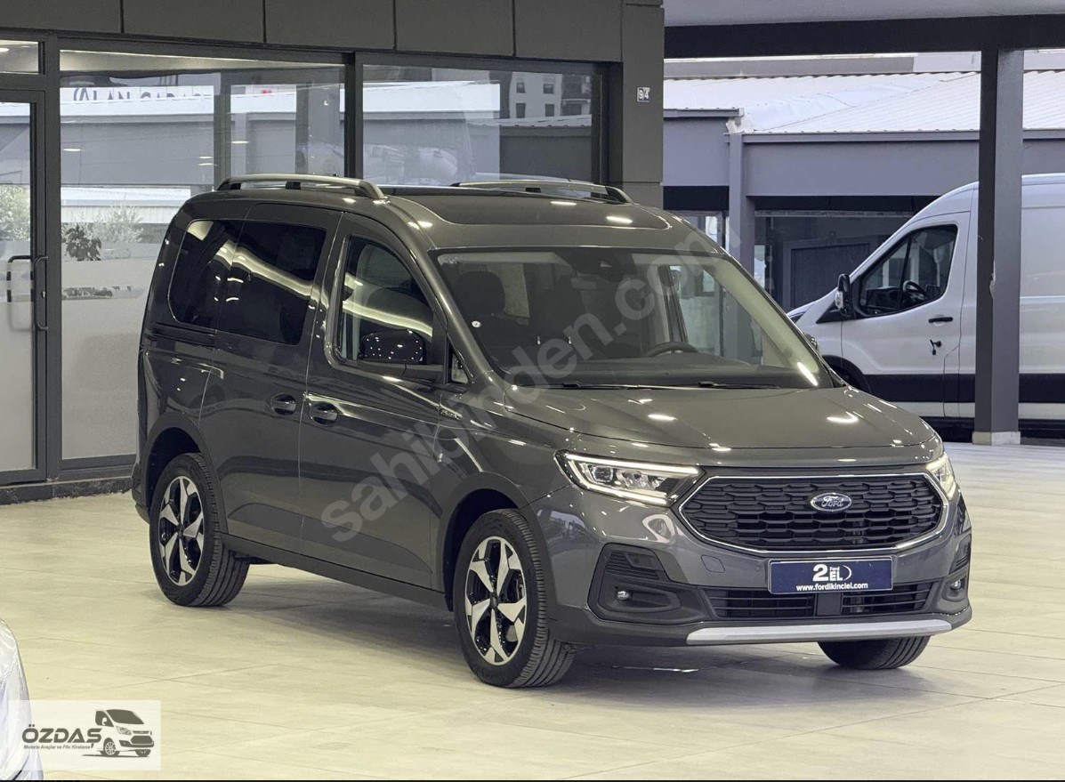 FORD TOURNEO CONNECT ACTİVE FULL 2024 MODEL