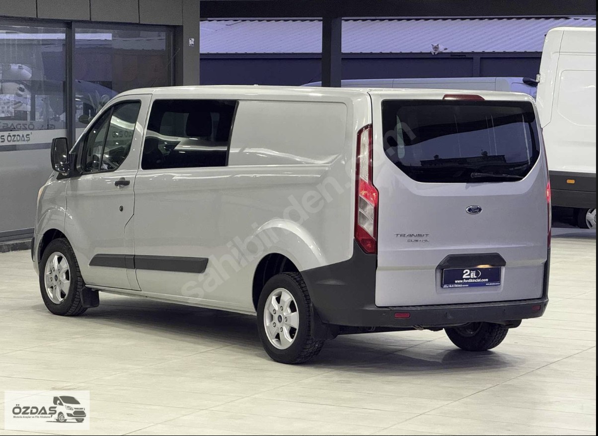 FORD TOURNEO CUSTOM 310 L DELUXE 5+1 2015 MODEL
