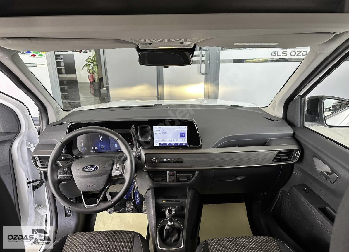 TOURNEO COURİER 1.5L DELUXE DİZEL 2024 MODEL