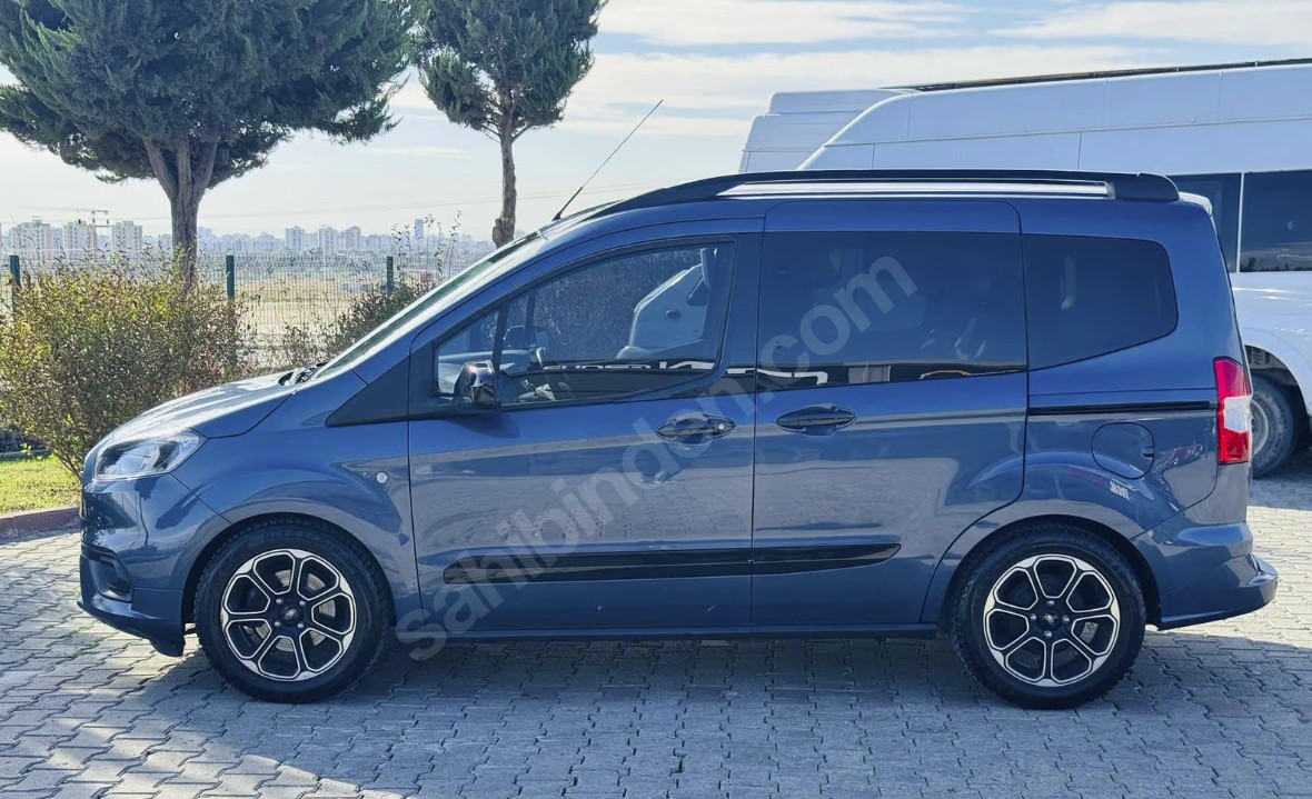 FORD TOURNEO COURIER 1.5 TDCI T.PLUS 2022 MODEL