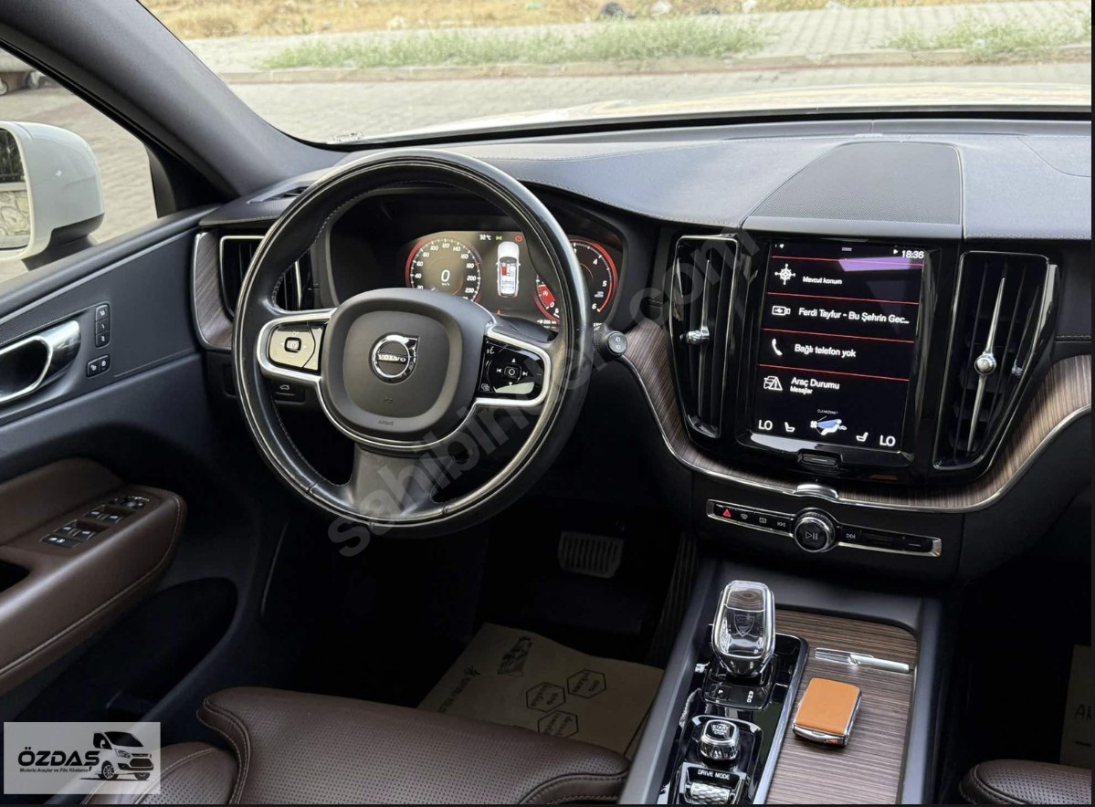 VOLVO XC60 INSCRİPTİON TABA AHŞAP 2020 MODEL