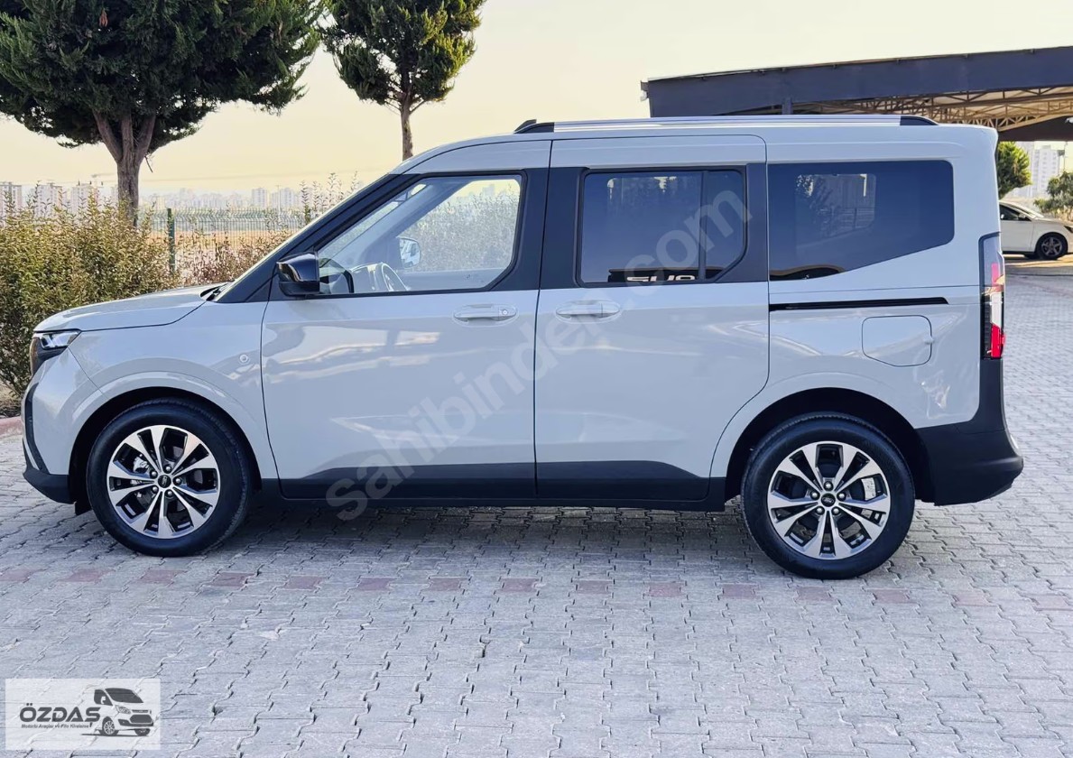 TOURNEO COURIER 1.0 ECOBOOST TITANIUM 2025 MODEL