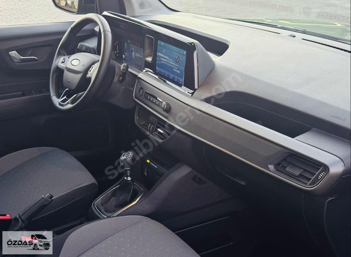 FORD TOURNEO COURIER 1.5 TITANIUM 2024 MODEL